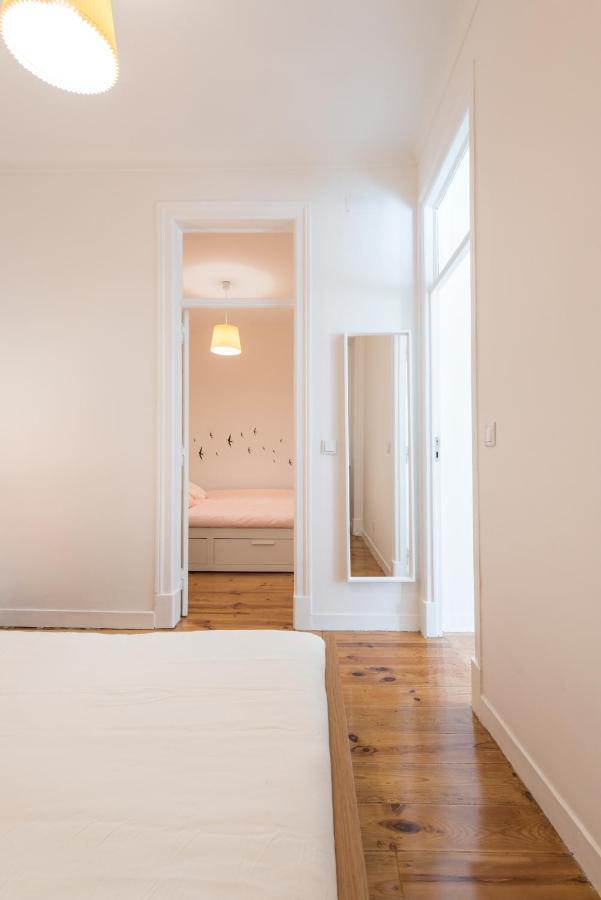 Cozy Apartment With Castel View Lisboa Eksteriør billede