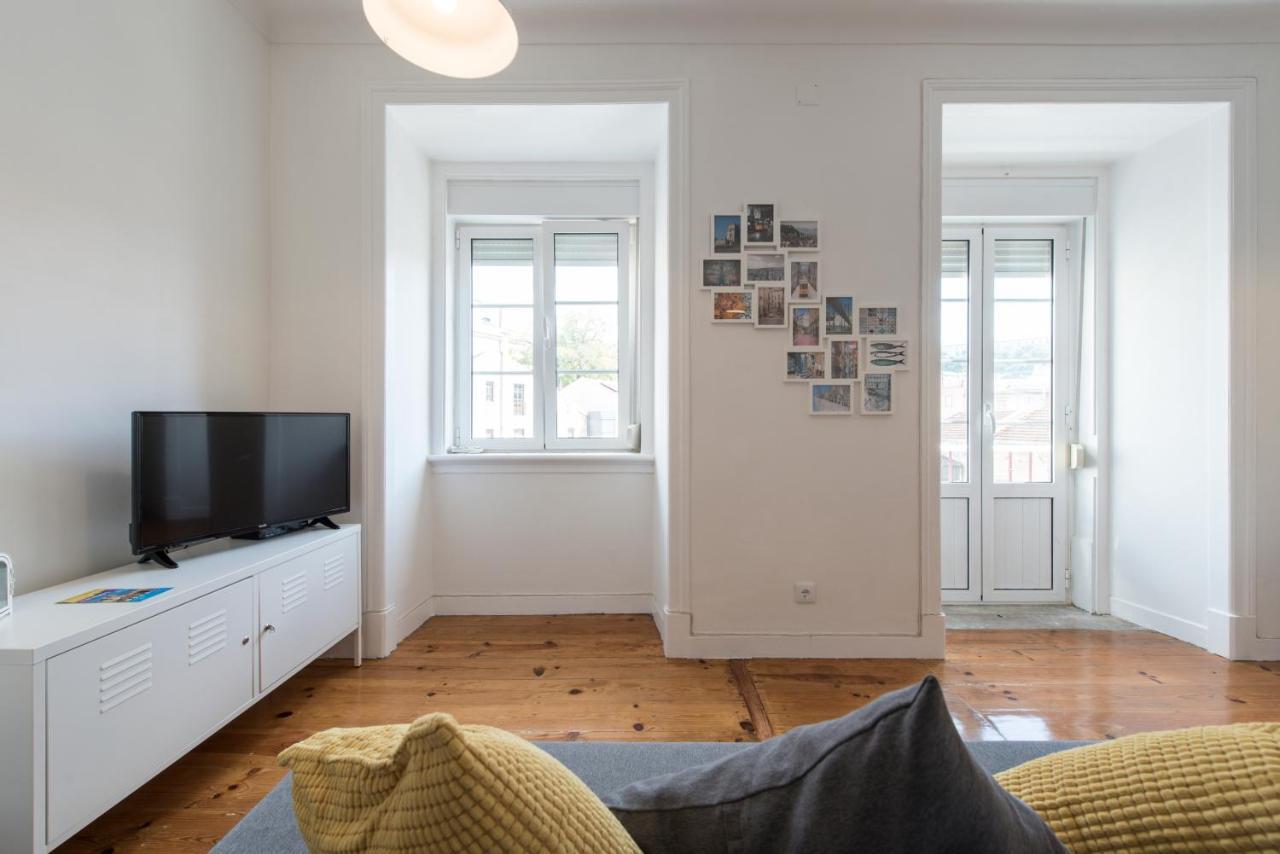 Cozy Apartment With Castel View Lisboa Eksteriør billede