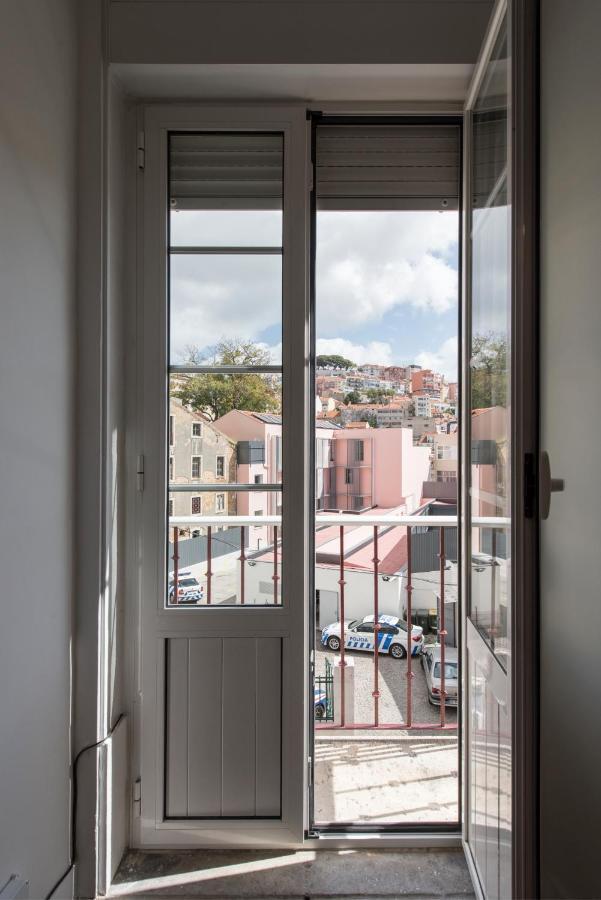 Cozy Apartment With Castel View Lisboa Eksteriør billede